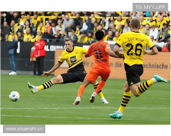 多特蒙德防线稳定性问题显现，近期表现波动对联赛竞争格局带来影响